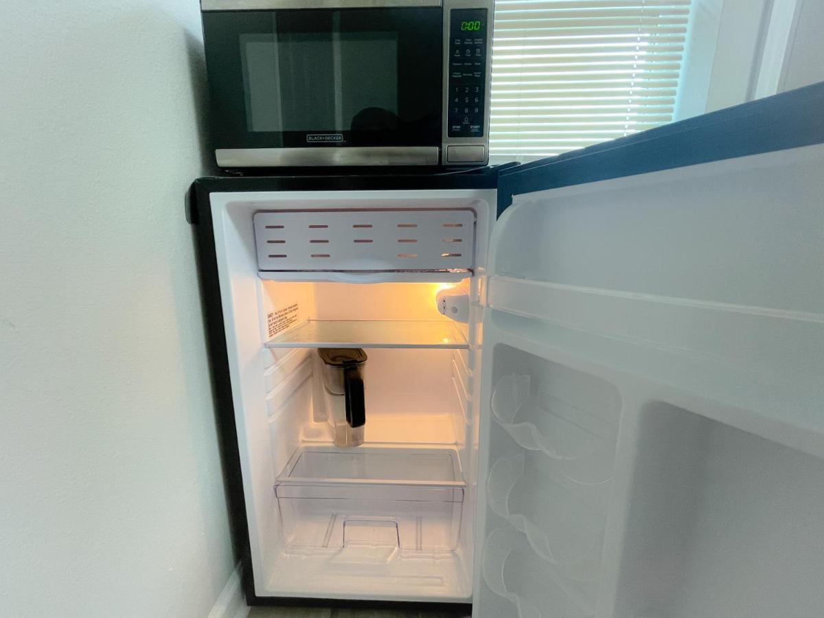 Beautiful Room In Prime Location Pinellas Park Exteriör bild