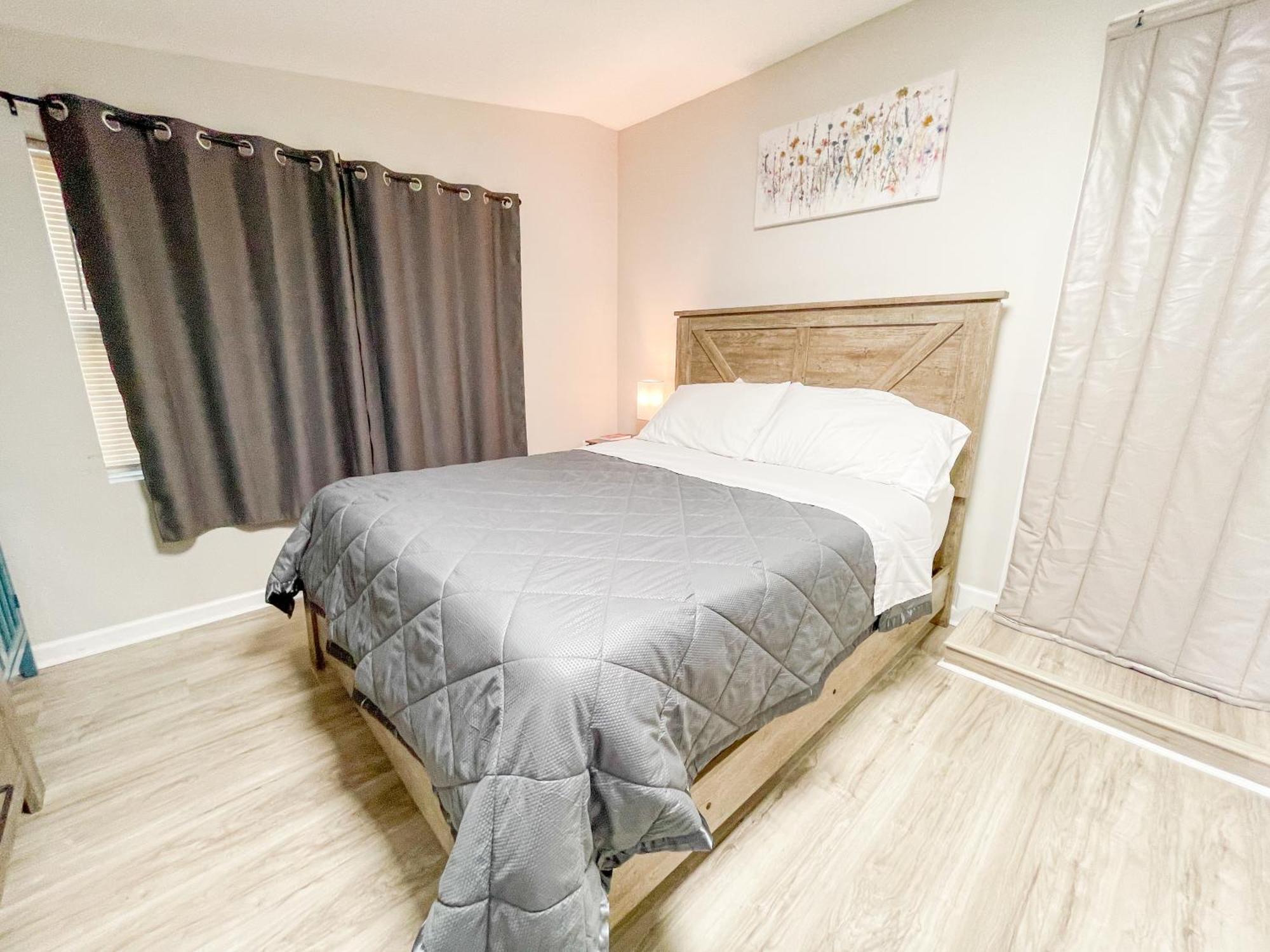 Beautiful Room In Prime Location Pinellas Park Exteriör bild