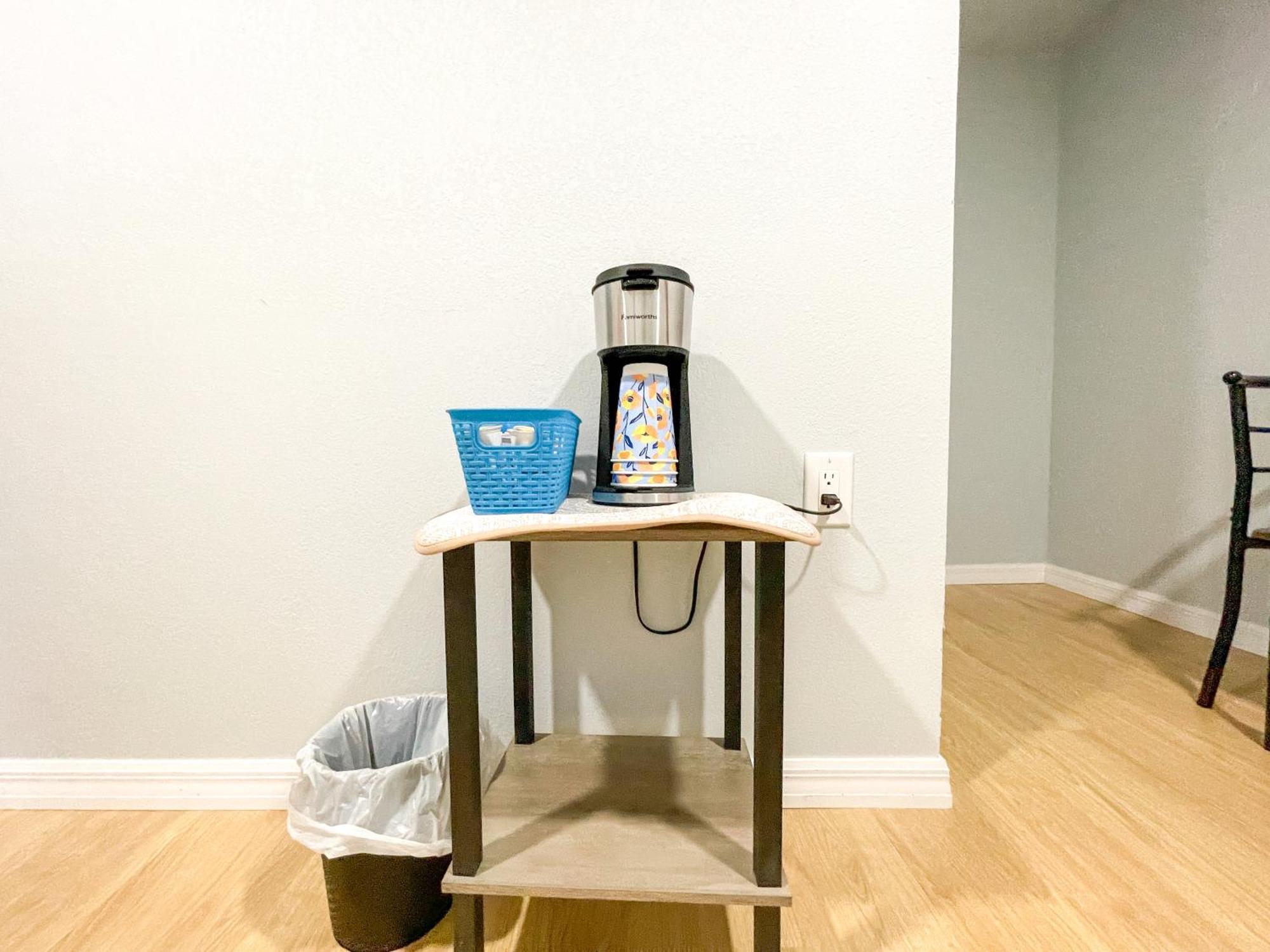 Beautiful Room In Prime Location Pinellas Park Exteriör bild